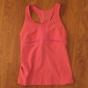 Nike dri-fit tank bra size medium